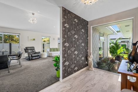 Photo of property in 22 Saint Pauls Drive, Brookfield, Tauranga, 3110