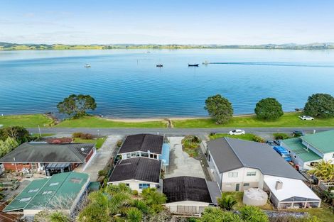 Photo of property in 6 Waikaraka Beach Road, Tamaterau, Whangarei, 0174