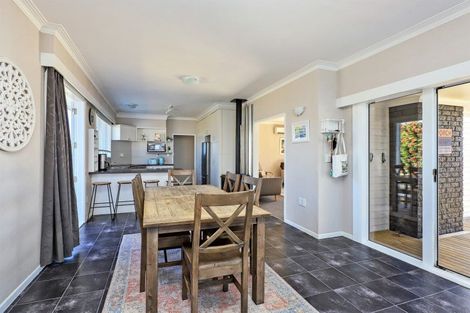 Photo of property in 57 Te Aute Road, Havelock North, 4130