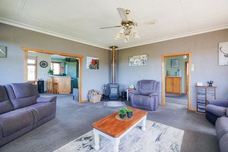 Photo of property in 1048 Lochiel-branxholme Road, Branxholme, Invercargill, 9874
