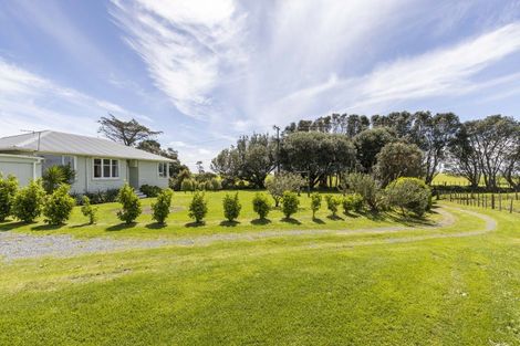 Photo of property in 260 Main North Road, Motunui, Waitara, 4383