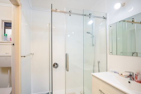 Photo of property in 4 Barclay Street, Ferndale, New Plymouth, 4310