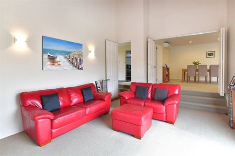 Photo of property in 4 Langton Road, Stanmore Bay, Whangaparaoa, 0932