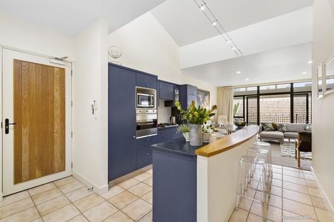 Photo of property in 8/28 Hobson Street, Thorndon, Wellington, 6011