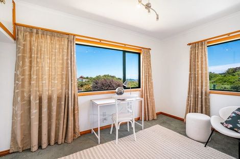 Photo of property in 45 Maungaraki Road, Korokoro, Lower Hutt, 5012