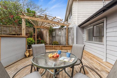 Photo of property in 1/573 Beach Road, Murrays Bay, Auckland, 0630