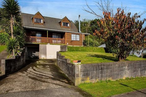 Photo of property in 31 Herekawe Drive, Spotswood, New Plymouth, 4310