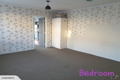 Photo of property in 37 Triangle Road, Massey, Auckland, 0614