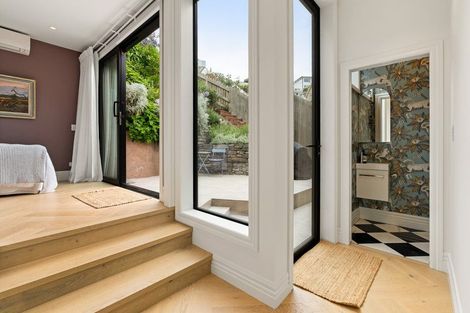 Photo of property in 2 Maida Vale Road, Roseneath, Wellington, 6011