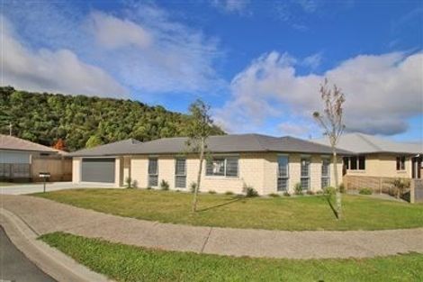 Photo of property in 4 Furl Close, Pyes Pa, Tauranga, 3112