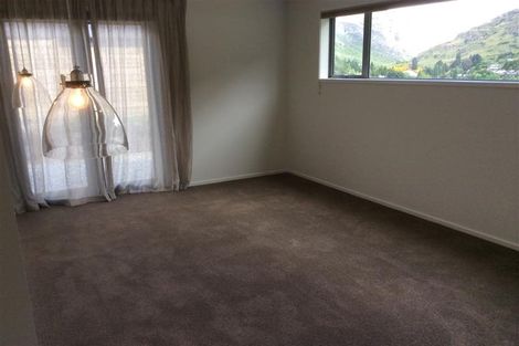 Photo of property in 5 Kincaid Place, Arthurs Point, Queenstown, 9371