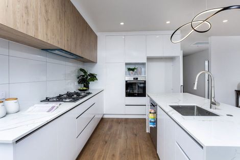 Photo of property in 25 Baumea Rise, Massey, Auckland, 0614