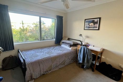 Photo of property in 179 Lakeside Drive, Orewa, 0931