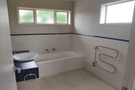 Photo of property in 42 Rame Road, Greenhithe, Auckland, 0632