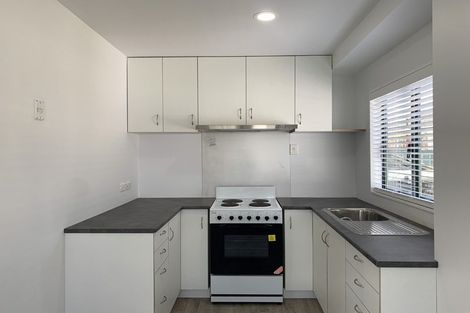 Photo of property in 16 Te Kanawa Crescent, Henderson, Auckland, 0610