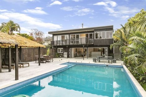 Photo of property in 46 Marywil Crescent, Hillcrest, Auckland, 0627