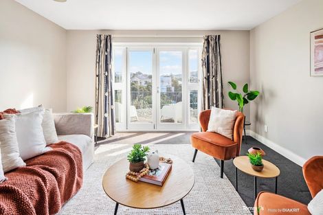 Photo of property in 74 Northland Road, Northland, Wellington, 6012