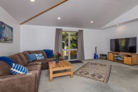 Photo of property in 86 Te Haumi Drive, Paihia, 0200