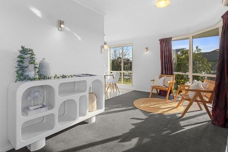 Photo of property in 32 Broadhaven Avenue, Parklands, Christchurch, 8083