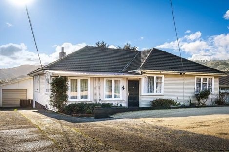 Photo of property in 14 Fraser Street, Wainuiomata, Lower Hutt, 5014