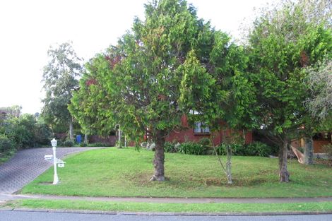 Photo of property in 26 Olena Avenue, Sunnyhills, Auckland, 2010
