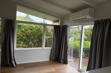 Photo of property in 14 Raymond Terrace, Northcote, Auckland, 0627