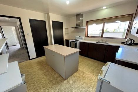 Photo of property in 9 Tromie Place, Highland Park, Auckland, 2010