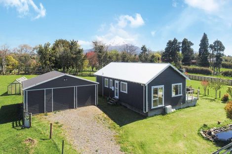 Photo of property in 20 Tariki Road South, Tariki, Stratford, 4390