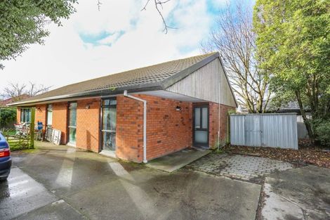 Photo of property in 1/4 Puna Street, Riccarton, Christchurch, 8041