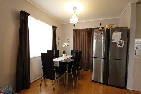 Photo of property in 1/78 Highland Park Drive, Highland Park, Auckland, 2010