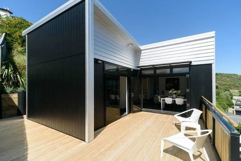 Photo of property in 3 Bunker Way, Strathmore Park, Wellington, 6022