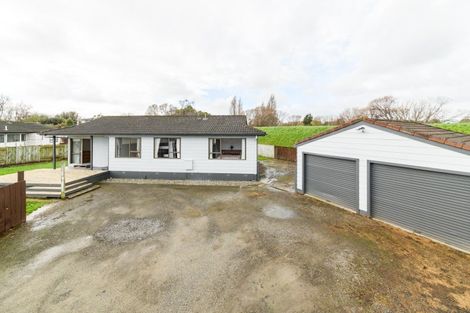 Photo of property in 33 Escort Grove, Awapuni, Palmerston North, 4412
