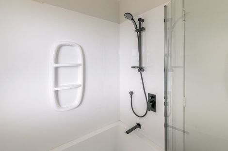 Photo of property in 35 Balmoral Street, Levin, 5510