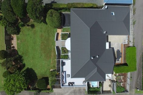 Photo of property in 43 Paynters Avenue, Strandon, New Plymouth, 4312
