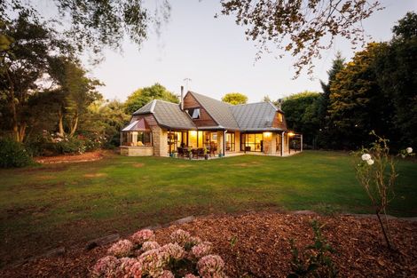 Photo of property in 154 Oroua Road, Kairanga, Palmerston North, 4475