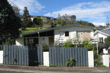 Photo of property in 30 Memorial Drive, Parahaki, Whangarei, 0112
