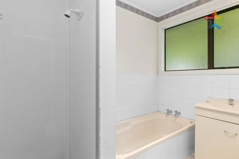 Photo of property in 20 Amber Grove, Birchville, Upper Hutt, 5018