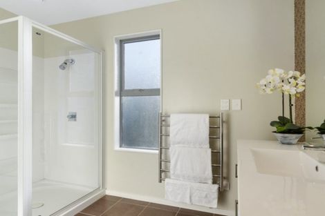 Photo of property in 22 Wonderview Road, Leigh, 0985