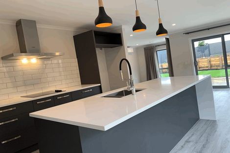 Photo of property in 4 Edenmore Terrace, Fitzherbert, Palmerston North, 4410