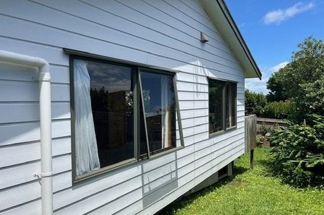 Photo of property in 1/48 Blakeborough Drive, Forrest Hill, Auckland, 0620
