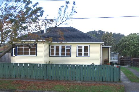 Photo of property in 52 Molesworth Street, Taita, Lower Hutt, 5011