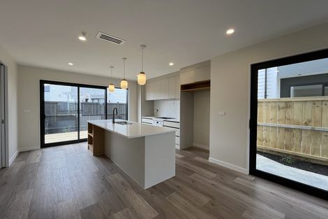 Photo of property in 8 Babos Avenue, Kumeu, 0810