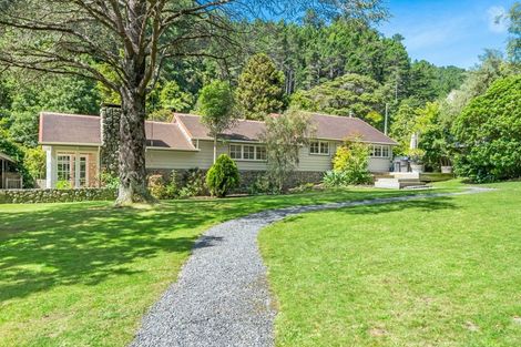 Photo of property in 23/25 Elmslie Road, Pinehaven, Upper Hutt, 5371