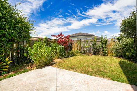 Photo of property in 21 Te Hoe Grove, Pinehill, Auckland, 0632