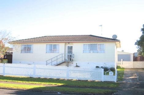 Photo of property in 24 Gambare Place, Wattle Downs, Auckland, 2103
