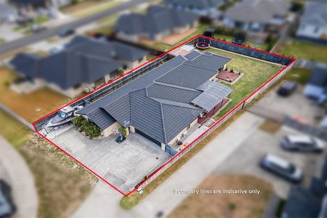 Photo of property in 7 Kahika Grove, Huapai, Kumeu, 0810