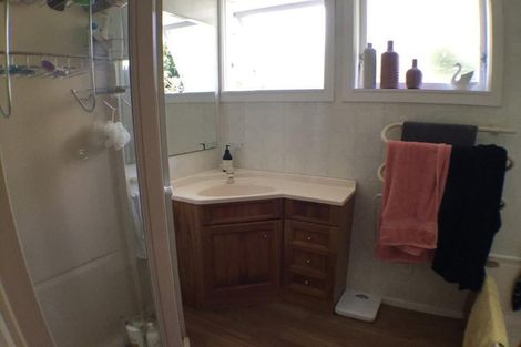 Photo of property in 19 Fairway Avenue, Red Beach, 0932