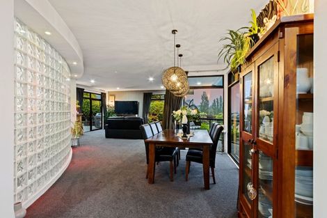 Photo of property in 18 Harry Ell Drive, Cashmere, Christchurch, 8022
