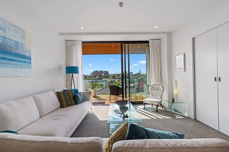 Photo of property in 308/8a Lake Pupuke Drive, Takapuna, Auckland, 0622