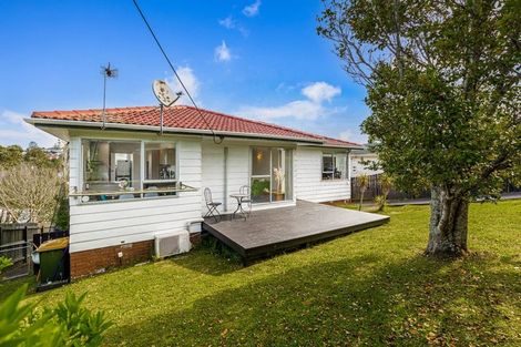 Photo of property in 33 Triangle Road, Massey, Auckland, 0614